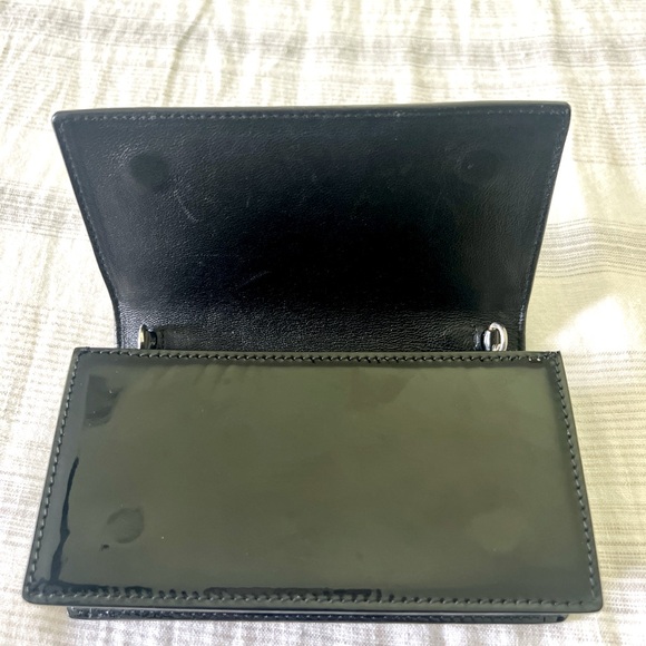 Ralph Lauren collection black patent leather small purse with silver chain - Picture 11 of 16